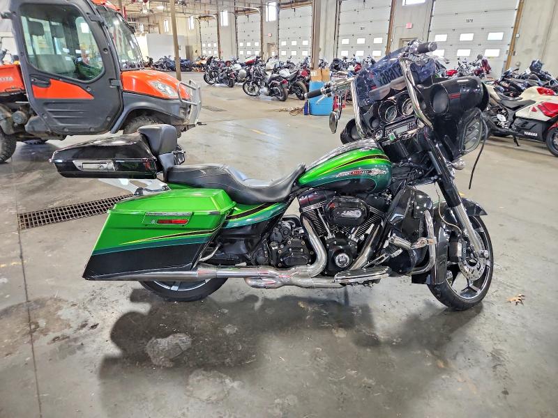 68567686 :رقم المزاد ، 1HD1PZ818BB960903 vin ، 2011 Harley-davidson Flhxse2 مزاد بيع
