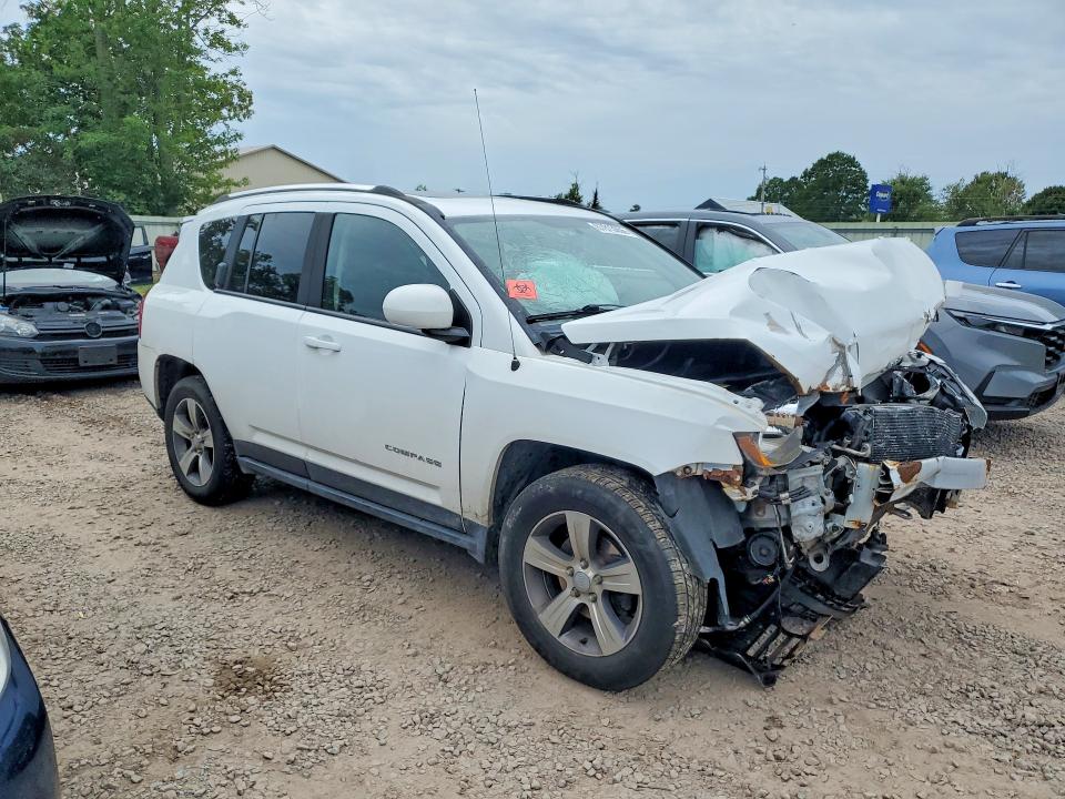 2016 Jeep Compass მანქანა იყიდება აუქციონზე, vin: 1C4NJDEB4GD768216, აუქციონის ნომერი: 67813056