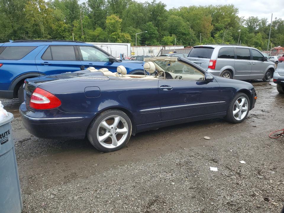70292556 :رقم المزاد ، WDBTK65G84T023500 vin ، 2004 Mercedes-benz Clk مزاد بيع