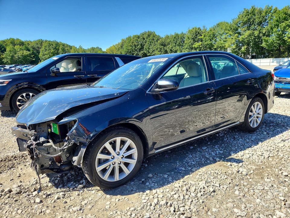 68033536 :رقم المزاد ، 4T4BF1FK5ER337528 vin ، 2014 Toyota Camry مزاد بيع