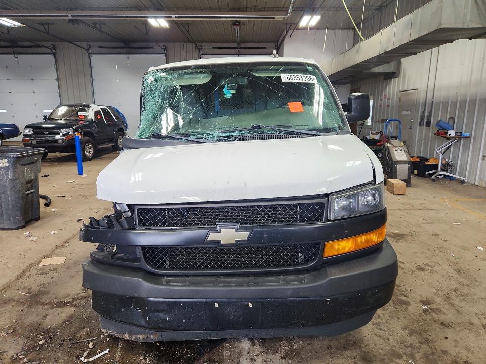 2018 Chevrolet Express G2500 მანქანა იყიდება აუქციონზე, vin: 1GCWGBFP6J1260419, აუქციონის ნომერი: 68353356