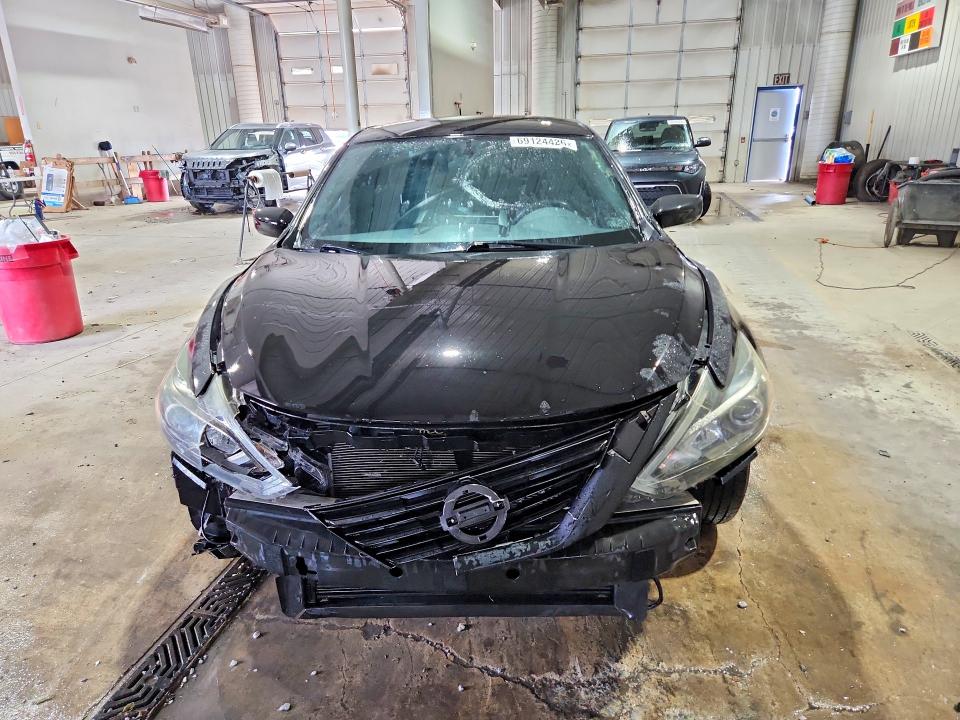 69124426 :رقم المزاد ، 1N4AL3AP0GN331589 vin ، 2016 Nissan Altima مزاد بيع