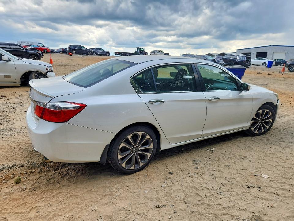 2015 Honda Accord მანქანა იყიდება აუქციონზე, vin: 1HGCR2F55FA206923, აუქციონის ნომერი: 68764216