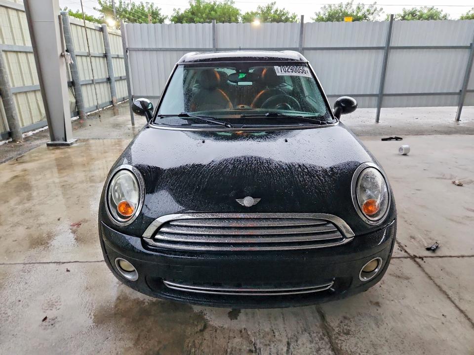 70290056 :رقم المزاد ، WMWML33569TX34202 vin ، 2009 Mini Cooper مزاد بيع