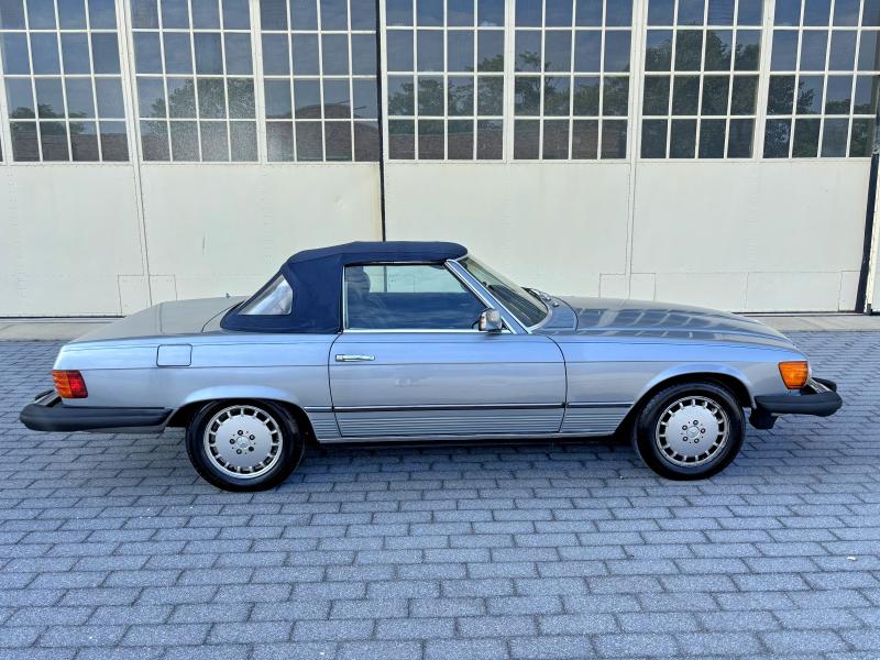 69641226 :رقم المزاد ، WDBBA45A4CB016031 vin ، 1982 Mercedes-benz 380 مزاد بيع
