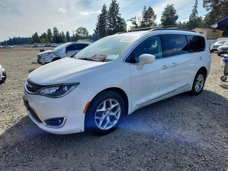 Auction sale of the 2017 Chrysler Pacifica, vin: 2C4RC1BG6HR809793, lot number: 69408056