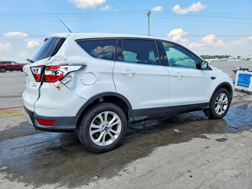 2017 Ford Escape მანქანა იყიდება აუქციონზე, vin: 1FMCU9GD8HUA62521, აუქციონის ნომერი: 67724756