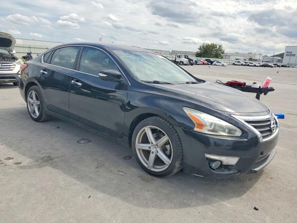 Продажа на аукционе авто 2013 Nissan Altima, vin: 1N4BL3AP0DN437850, номер лота: 71248936