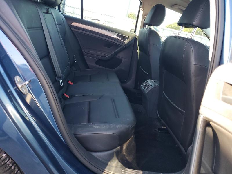 69392196 :رقم المزاد ، 3VW217AUXHM072040 vin ، 2017 Volkswagen Golf مزاد بيع