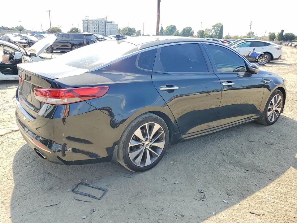 Продаж на аукціоні авто 2018 Kia Optima, vin: 5XXGT4L35JG254547, номер лоту: 69704076