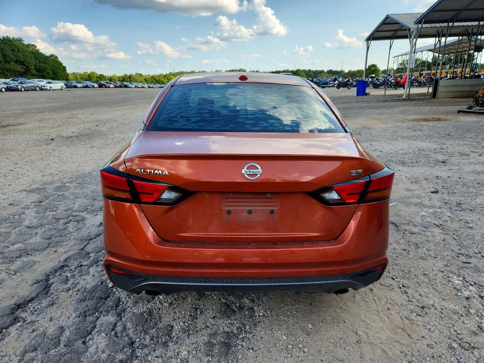 67591536 :رقم المزاد ، 1N4BL4CV1KC176464 vin ، 2019 Nissan Altima مزاد بيع