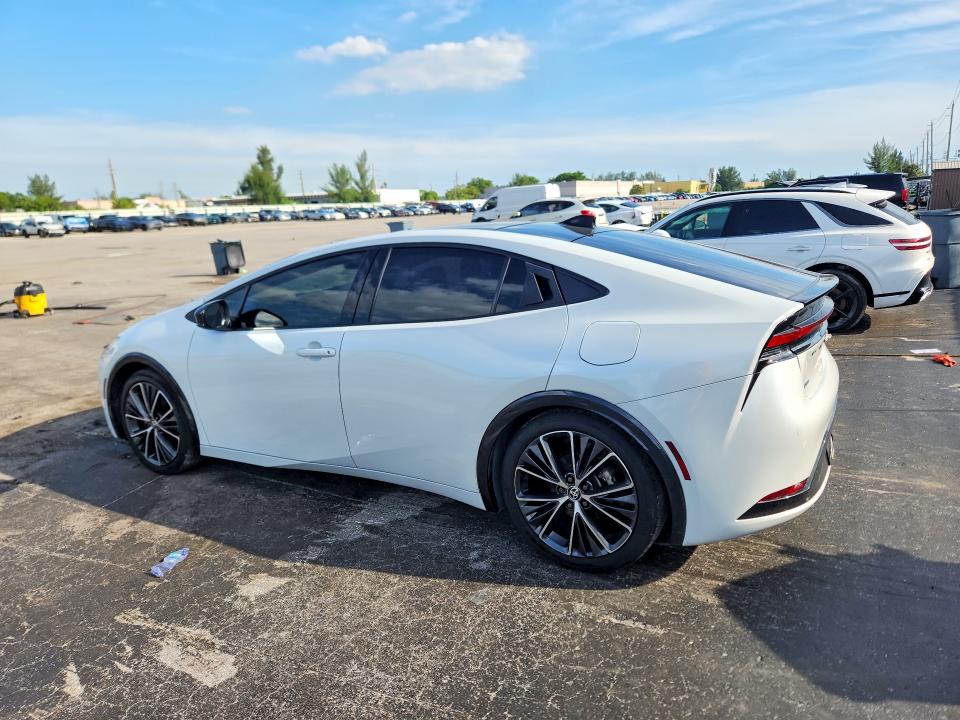 2024 Toyota Prius მანქანა იყიდება აუქციონზე, vin: JTDACAAU1R3033846, აუქციონის ნომერი: 70739836