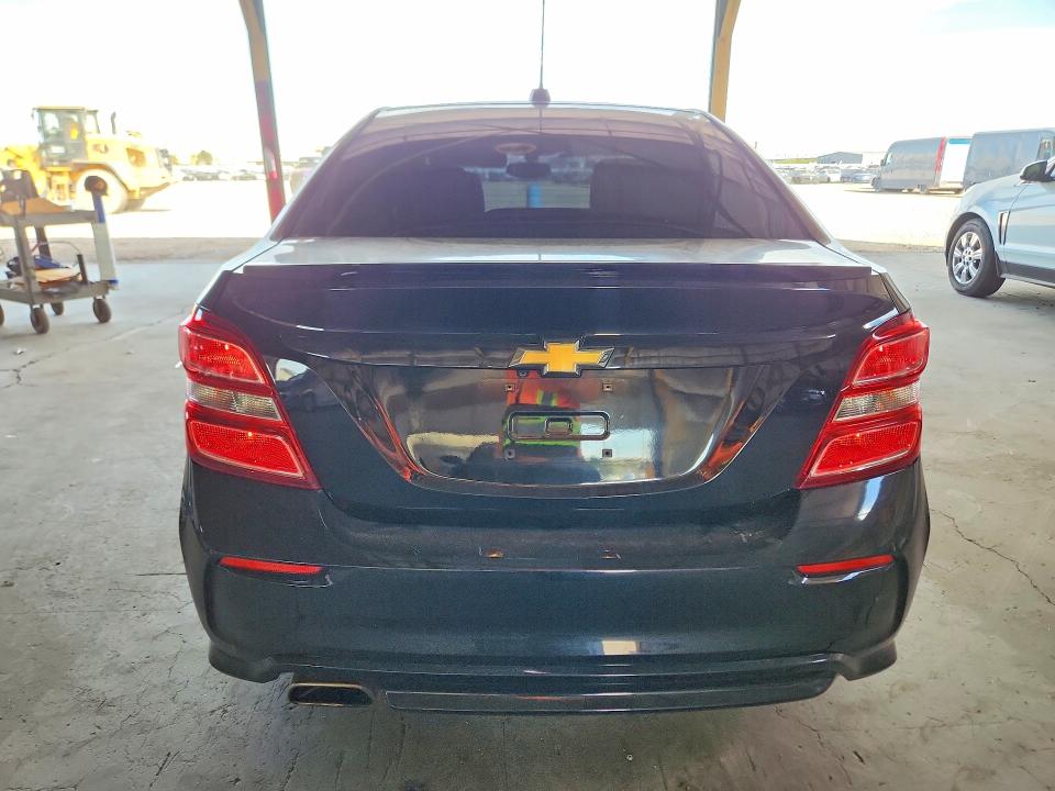 66779576 :رقم المزاد ، 1G1JD5SH0H4158487 vin ، 2017 Chevrolet Sonic مزاد بيع