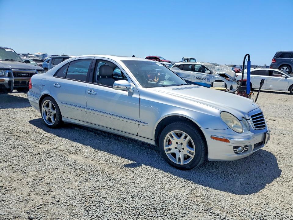67463326 :رقم المزاد ، WDBUF56X08B229567 vin ، 2008 Mercedes-benz E مزاد بيع