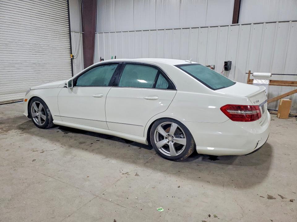 69307116 :رقم المزاد ، WDDHF8HB2AA156757 vin ، 2010 Mercedes-benz E مزاد بيع