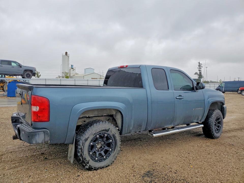 Продажа на аукционе авто 2011 Chevrolet Silverado, vin: 1GCRKSE34BZ136324, номер лота: 69926746