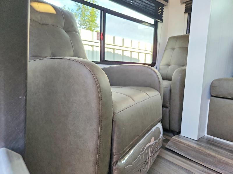 Aukcja sprzedaży 2027 Open Range Travel Trailer, vin: 58TBM0BP3V16Y3056, numer aukcji: 69205536