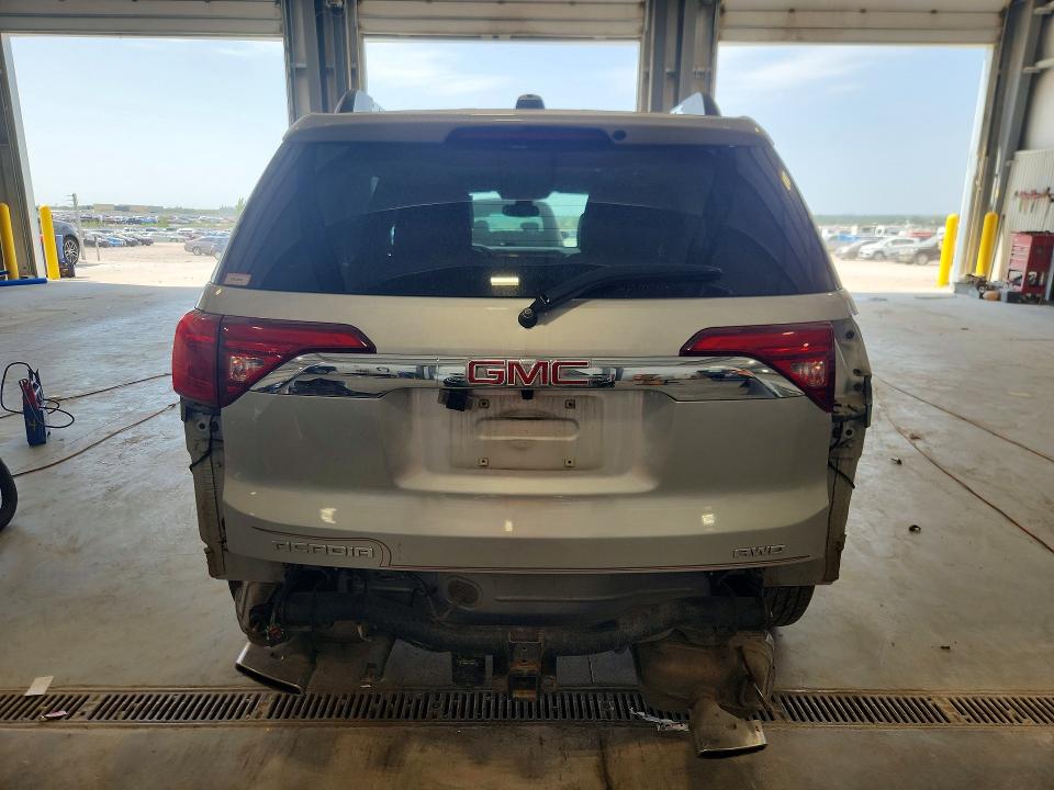 67461566 :رقم المزاد ، 1GKKNXLS3JZ113135 vin ، 2018 Gmc Acadia مزاد بيع