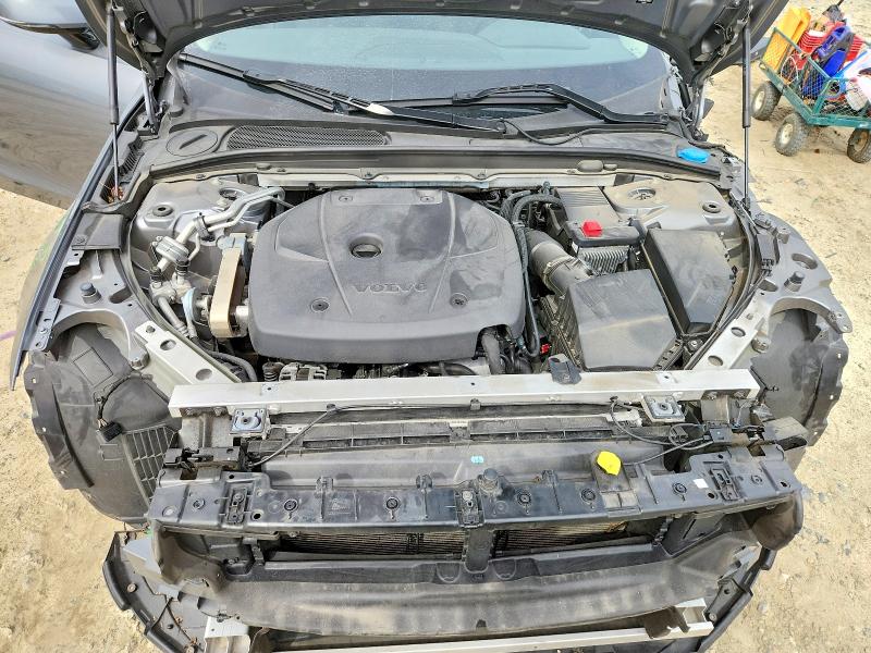 70164216 :رقم المزاد ، LVY982MK8JP026631 vin ، 2018 Volvo S90 مزاد بيع