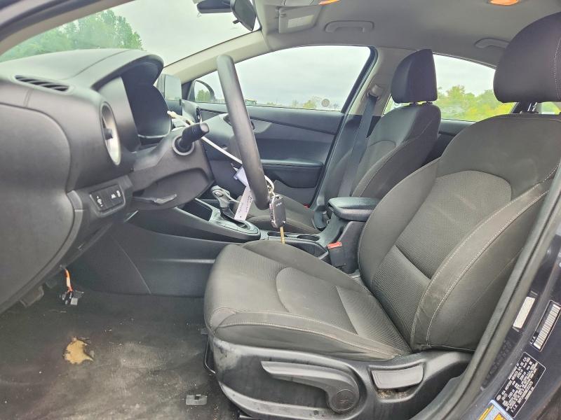 2021 Kia Forte მანქანა იყიდება აუქციონზე, vin: 3KPF24AD8ME352379, აუქციონის ნომერი: 70710176