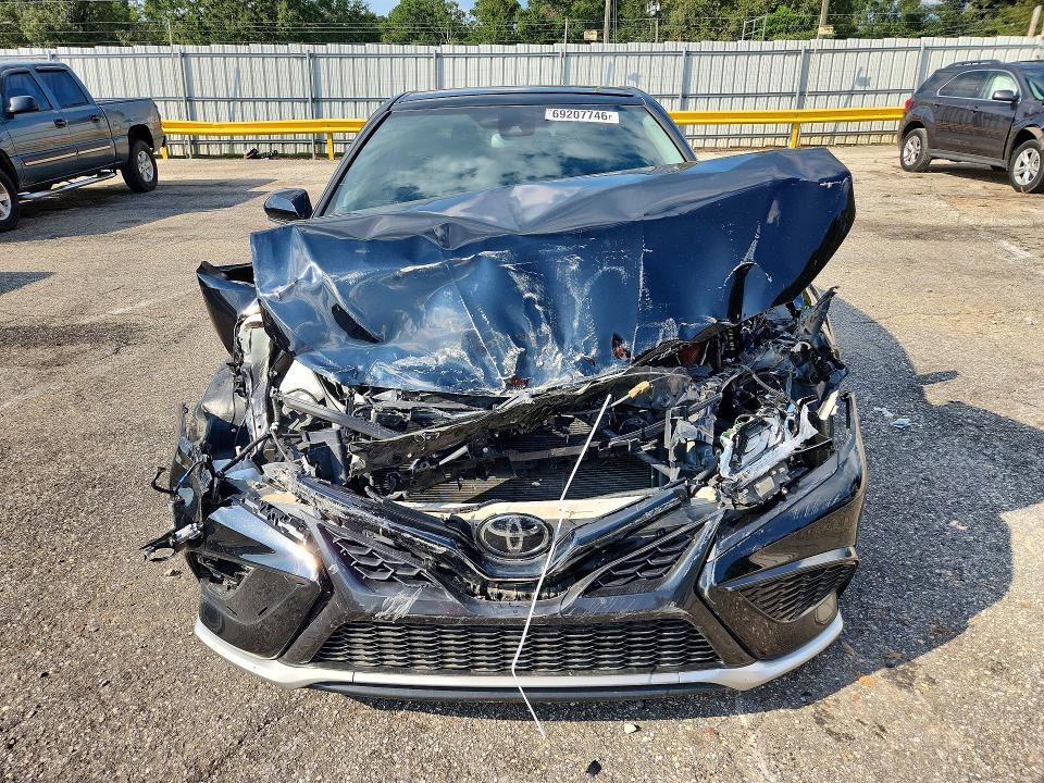 2023 Toyota Camry მანქანა იყიდება აუქციონზე, vin: 4T1K61AK2PU806157, აუქციონის ნომერი: 69207746