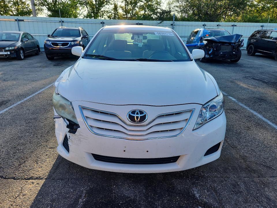 68384716 :رقم المزاد ، 4T4BF3EK0AR087221 vin ، 2010 Toyota Camry مزاد بيع