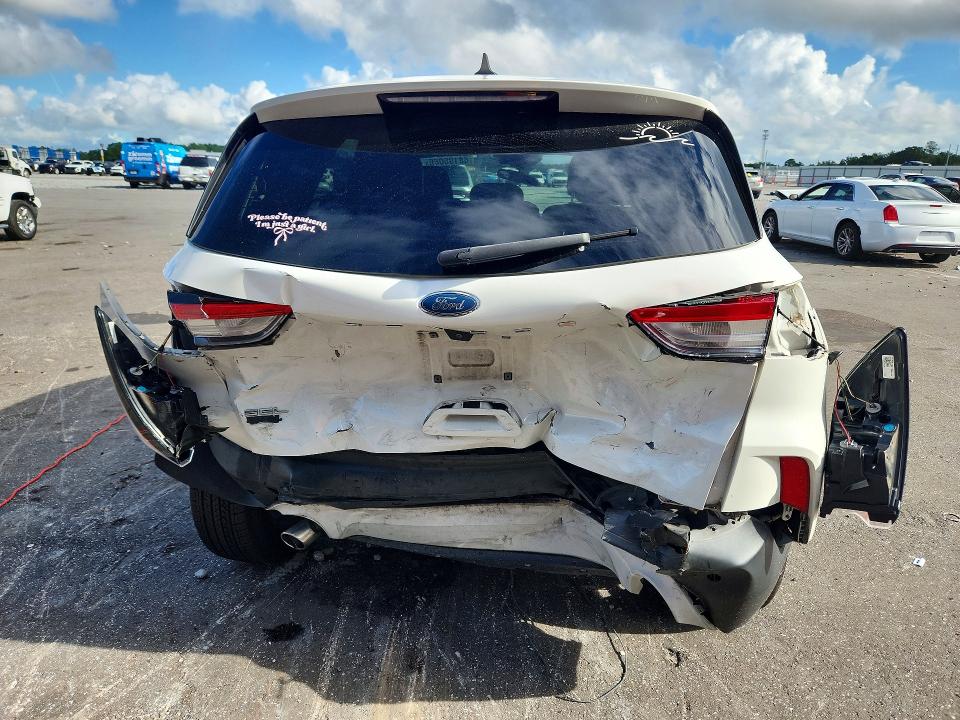 2020 Ford Escape მანქანა იყიდება აუქციონზე, vin: 1FMCU0H67LUC62472, აუქციონის ნომერი: 68195086