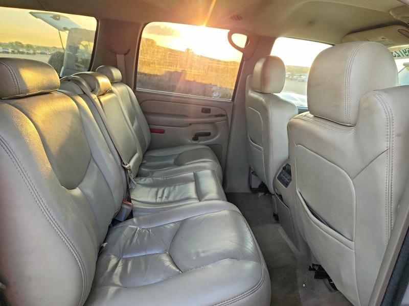2004 Chevrolet Suburban მანქანა იყიდება აუქციონზე, vin: 3GNEC16Z04G268497, აუქციონის ნომერი: 69723006