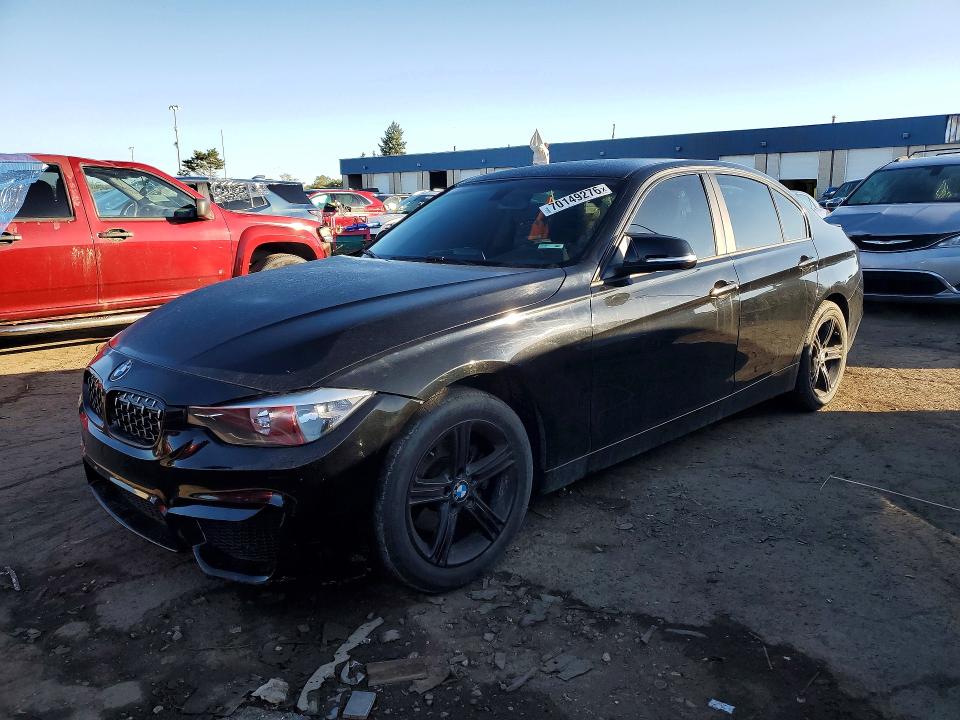 70149276 :رقم المزاد ، WBA3C3G51FNS74338 vin ، 2015 Bmw 320 مزاد بيع