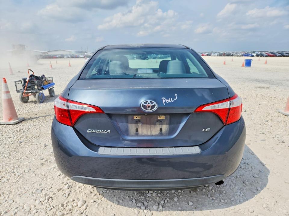 Продаж на аукціоні авто 2015 Toyota Corolla, vin: 5YFBURHE4FP313911, номер лоту: 70161606