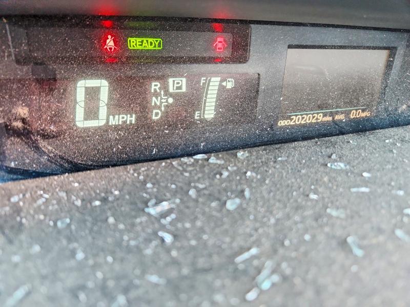68001056 :رقم المزاد ، JTDZN3EU7HJ061812 vin ، 2017 Toyota Prius V مزاد بيع