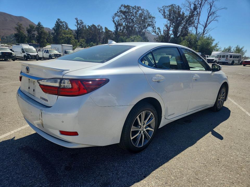 Aukcja sprzedaży 2017 Lexus Es, vin: JTHBW1GG4H2137165, numer aukcji: 70364676