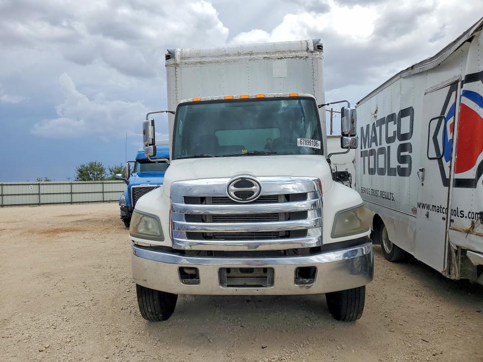 67899106 :رقم المزاد ، 5PVNE8JV4D4S52820 vin ، 2013 Hino 258/268 مزاد بيع