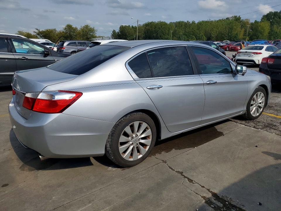 Продажа на аукционе авто 2013 Honda Accord, vin: 1HGCR2F70DA147830, номер лота: 68548166