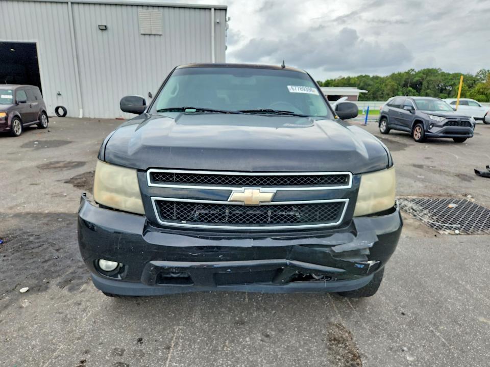 67789396 :رقم المزاد ، 1GNUKJE34AR131053 vin ، 2010 Chevrolet Suburban مزاد بيع
