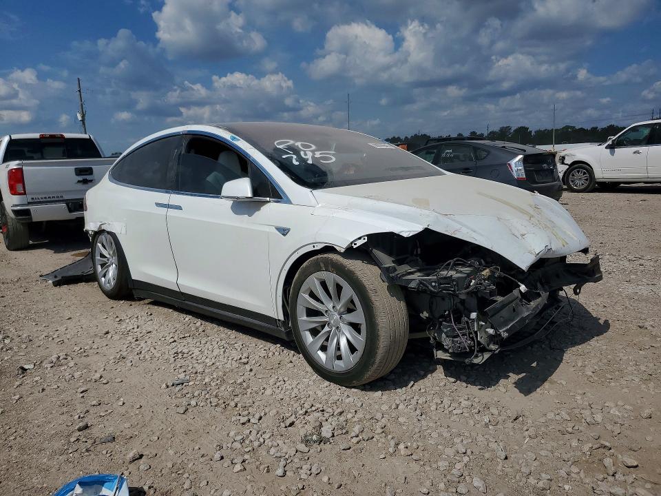 2016 Tesla Model X მანქანა იყიდება აუქციონზე, vin: 5YJXCBE49GF016562, აუქციონის ნომერი: 68869946