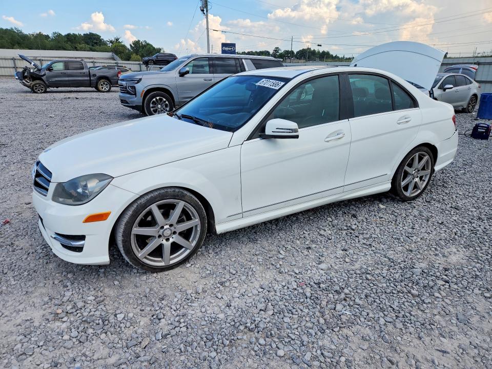67011586 :رقم المزاد ، WDDGF4HB7EA952561 vin ، 2014 Mercedes-benz C مزاد بيع