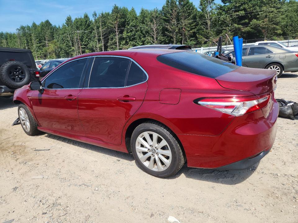 Auction sale of the 2018 Toyota Camry, vin: 4T1B11HK8JU667180, lot number: 67696076