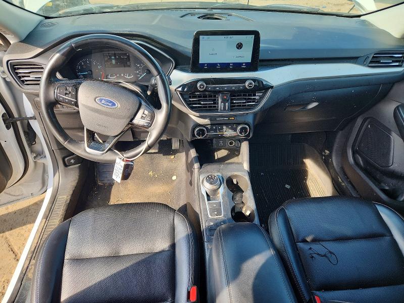 2022 Ford Escape მანქანა იყიდება აუქციონზე, vin: 1FMCU9H65NUA15359, აუქციონის ნომერი: 67423556