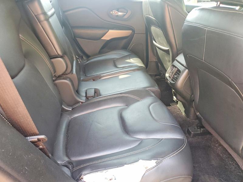 67660346 :رقم المزاد ، 1C4PJMDB3JD617143 vin ، 2018 Jeep Cherokee مزاد بيع