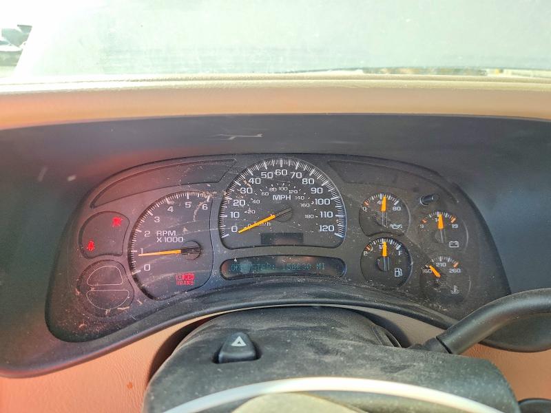 69804866 :رقم المزاد ، 1GNEC16Z25J203733 vin ، 2005 Chevrolet Suburban مزاد بيع