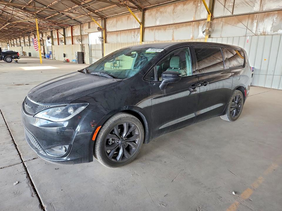 Auction sale of the 2020 Chrysler Pacifica, vin: 2C4RC1FG3LR147349, lot number: 70303016