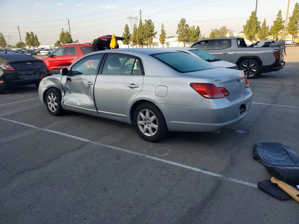 69450296 :رقم المزاد ، 4T1BK36BX7U211265 vin ، 2007 Toyota Avalon مزاد بيع