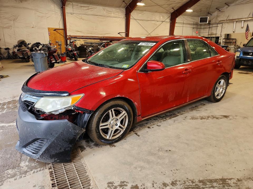 67196816 :رقم المزاد ، 4T4BF1FK2CR205095 vin ، 2012 Toyota Camry مزاد بيع