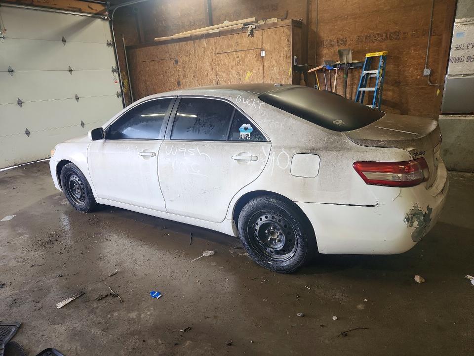 68871716 :رقم المزاد ، 4T4BF3EKXAR077022 vin ، 2010 Toyota Camry مزاد بيع