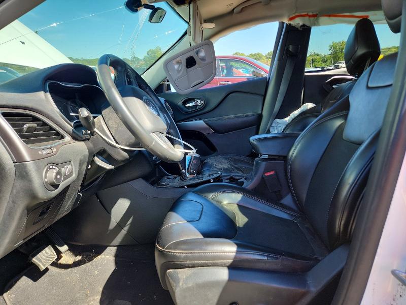 68843436 :رقم المزاد ، 1C4PJMLB4KD423773 vin ، 2019 Jeep Cherokee مزاد بيع
