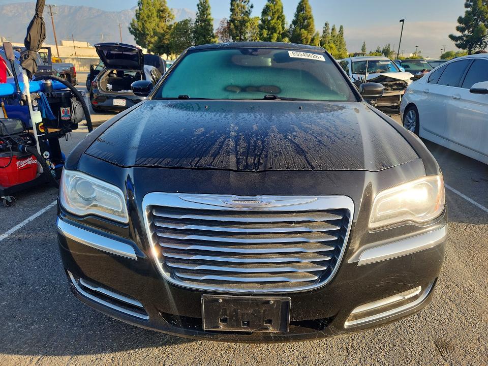 69549626 :رقم المزاد ، 2C3CCAAG3DH576175 vin ، 2013 Chrysler 300 مزاد بيع