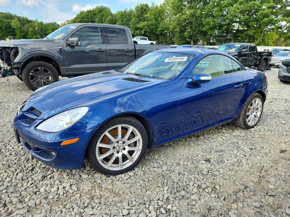 Auction sale of the 2005 Mercedes-benz Slk, vin: WDBWK56FX5F046399, lot number: 69389166