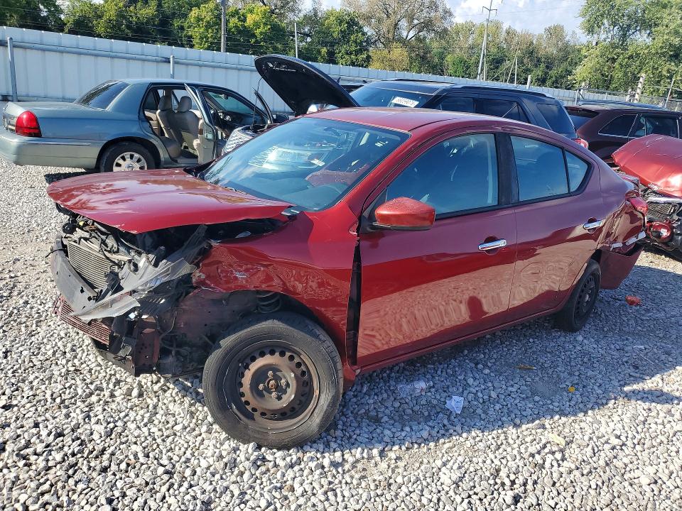 68224026 :رقم المزاد ، 3N1CN7AP7HK455051 vin ، 2017 Nissan Versa مزاد بيع