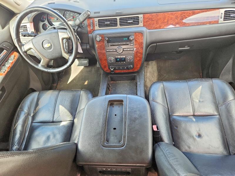 2012 Chevrolet Suburban მანქანა იყიდება აუქციონზე, vin: 1GNSKJE71CR270909, აუქციონის ნომერი: 70653386